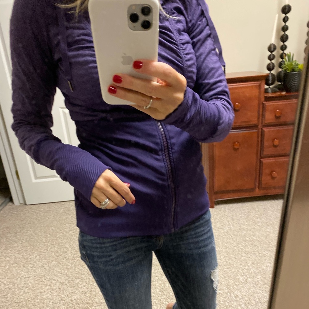 Lululemon jacket - Picture 7 of 7